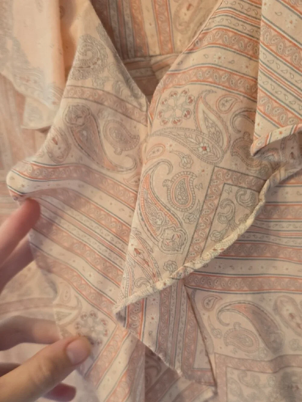 Universal Thread Pink Paisley Ruffle Front Blouse - Picture 7 of 8
